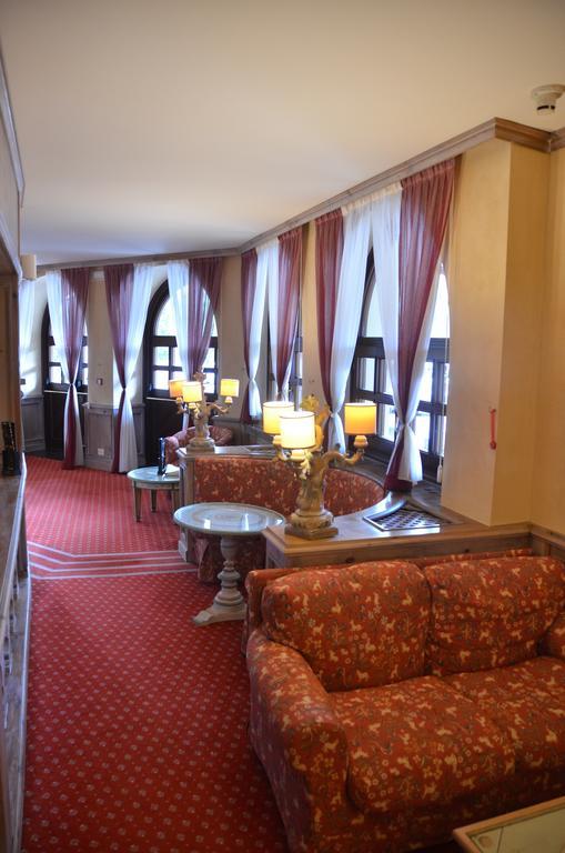 Rta Hotel Catturani Мадонна-ди-Кампильо Экстерьер фото