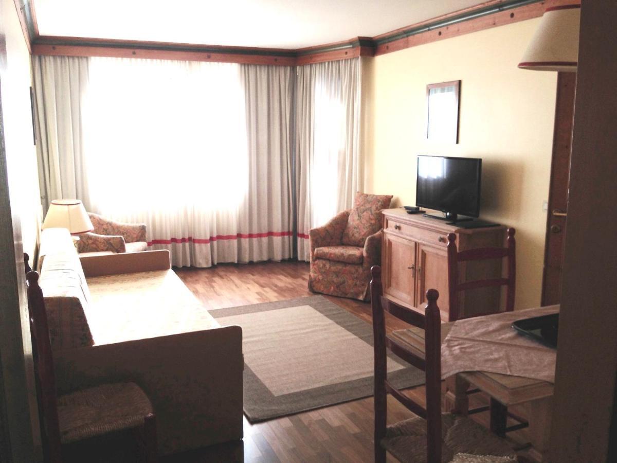 Rta Hotel Catturani Мадонна-ди-Кампильо Экстерьер фото